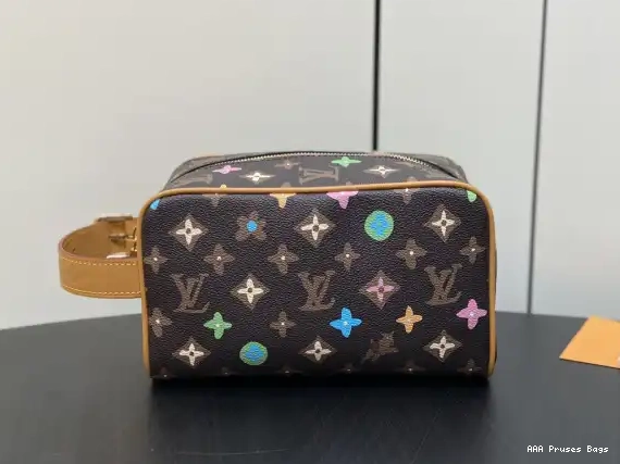 AAA Replica Ru KIT LOCKER bag-23*13*12CM VUITTON LOUIS DOPP 0528
